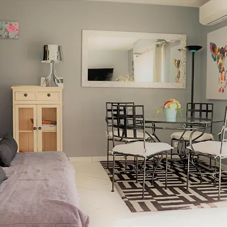 Bel Pour 2 Personnes - Centre Ville Apartman